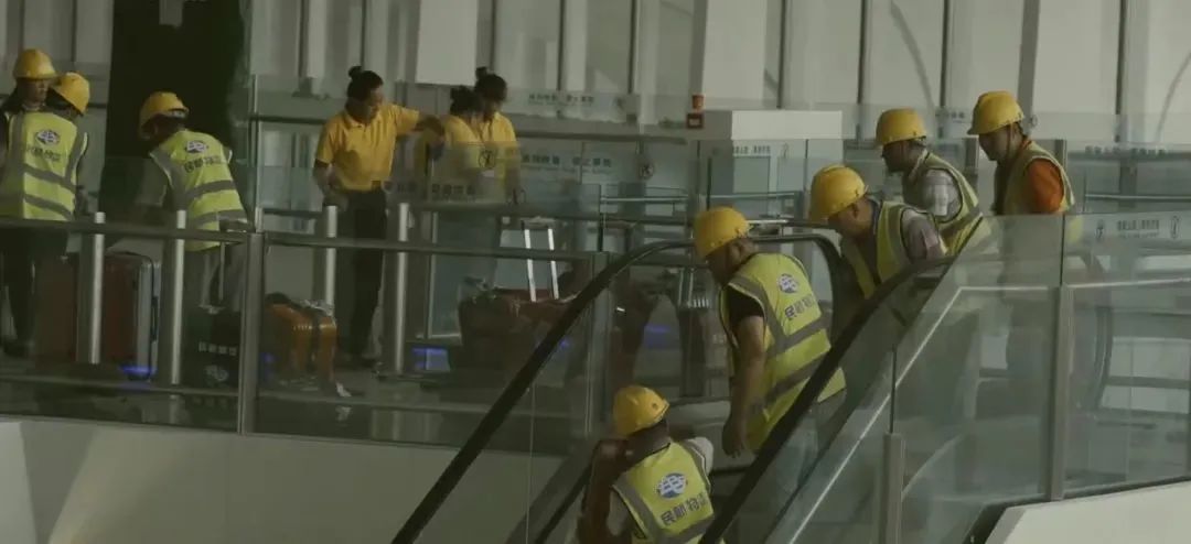 为什么国内机场都是以区命名的,机场起名