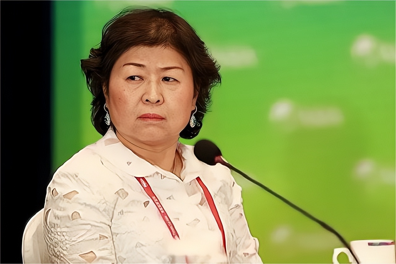 废品回收大王张茵,张茵收废纸