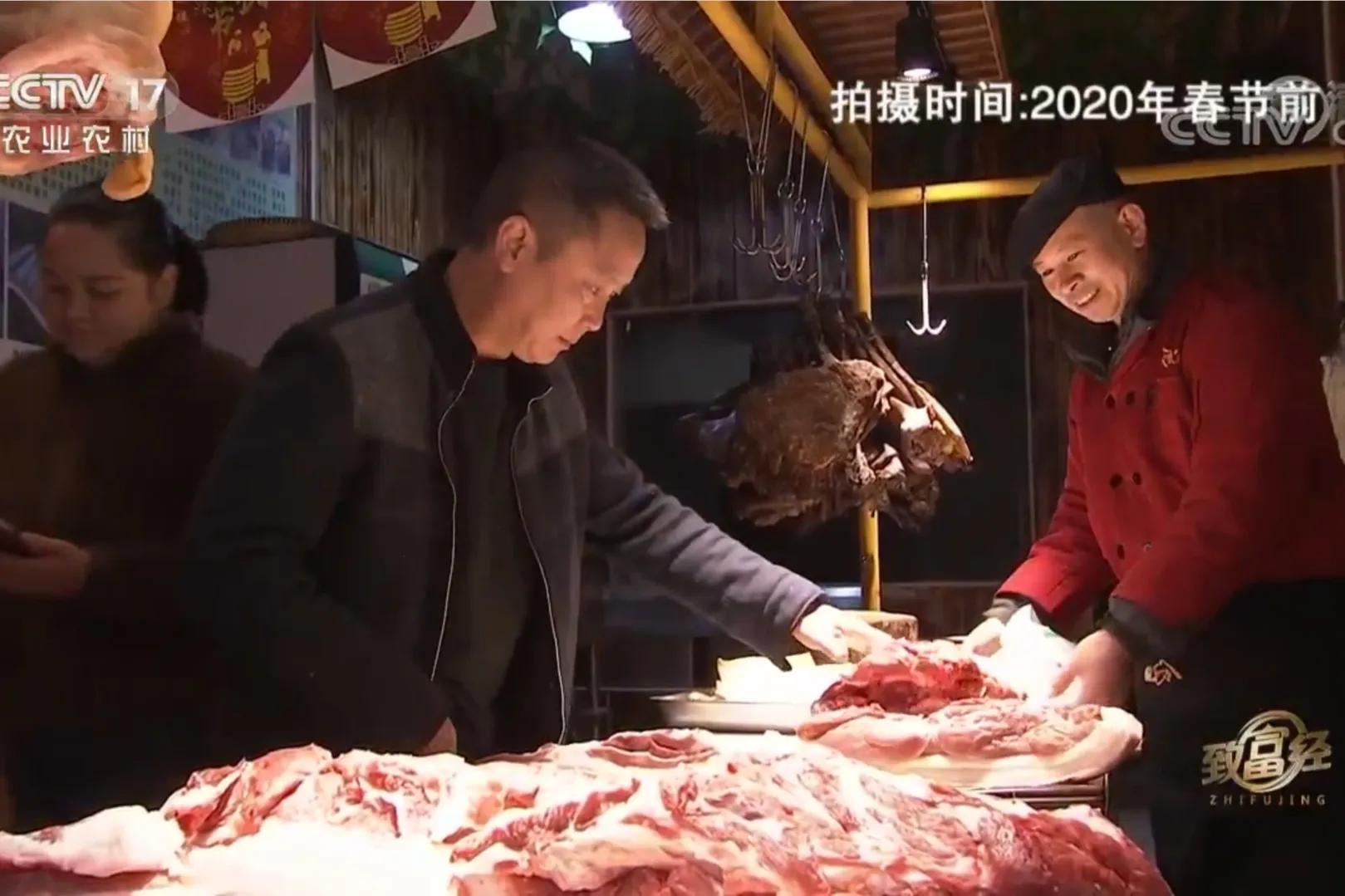 愚公移苍山荒山化作聚宝盆,荒山摇身一变成村民聚宝盆