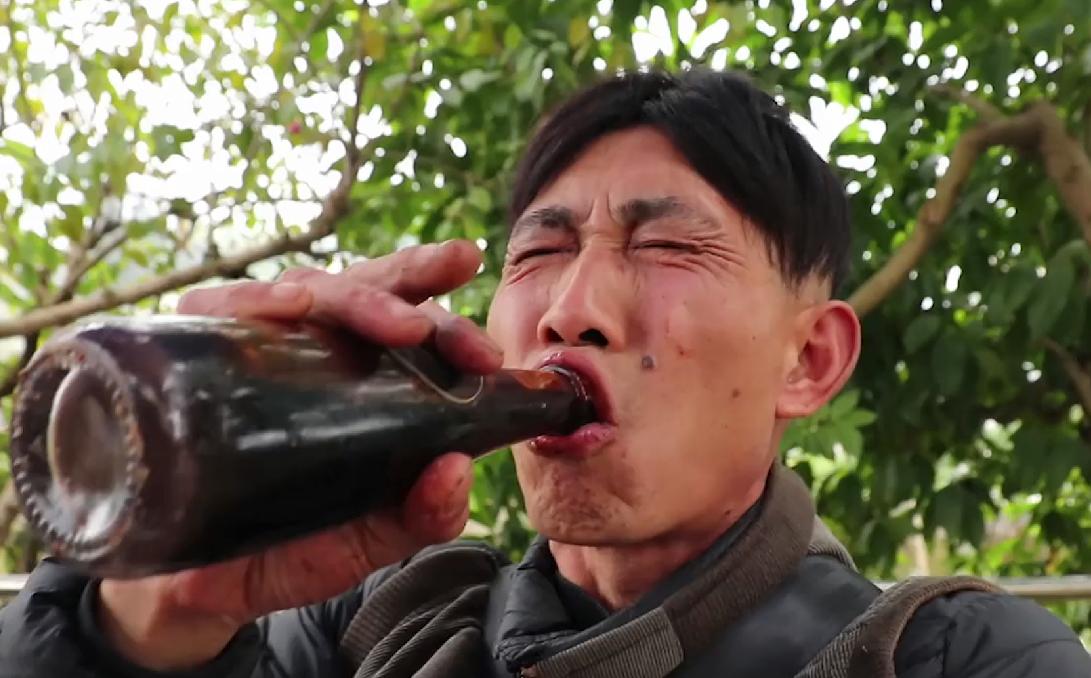 歪厨子余小二央视,歪厨子余小二靠啥爆火