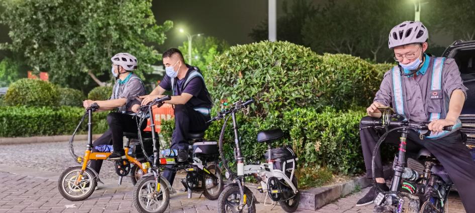 代驾师傅一般几点钟上线接单,凌晨12点代驾在哪好接单