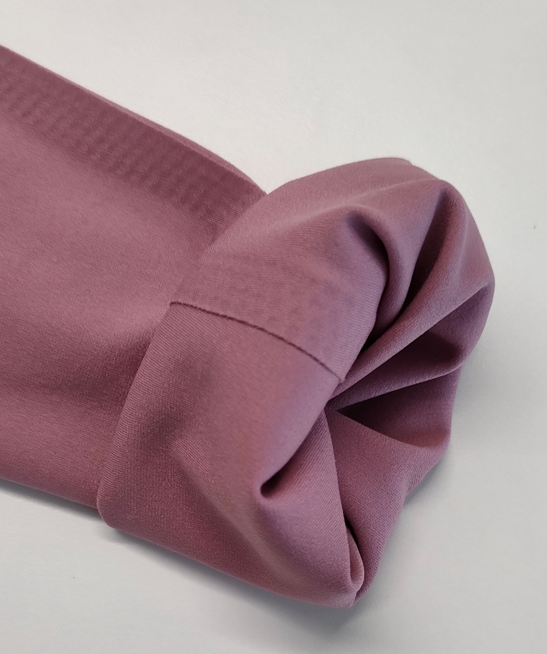 孕晚期瑜伽裤子,孕晚期妈妈穿瑜伽裤练瑜伽