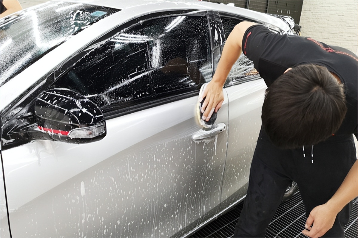 自己洗车洗车店光洗车会亏本吗,怎么开一家洗车店赚钱呢