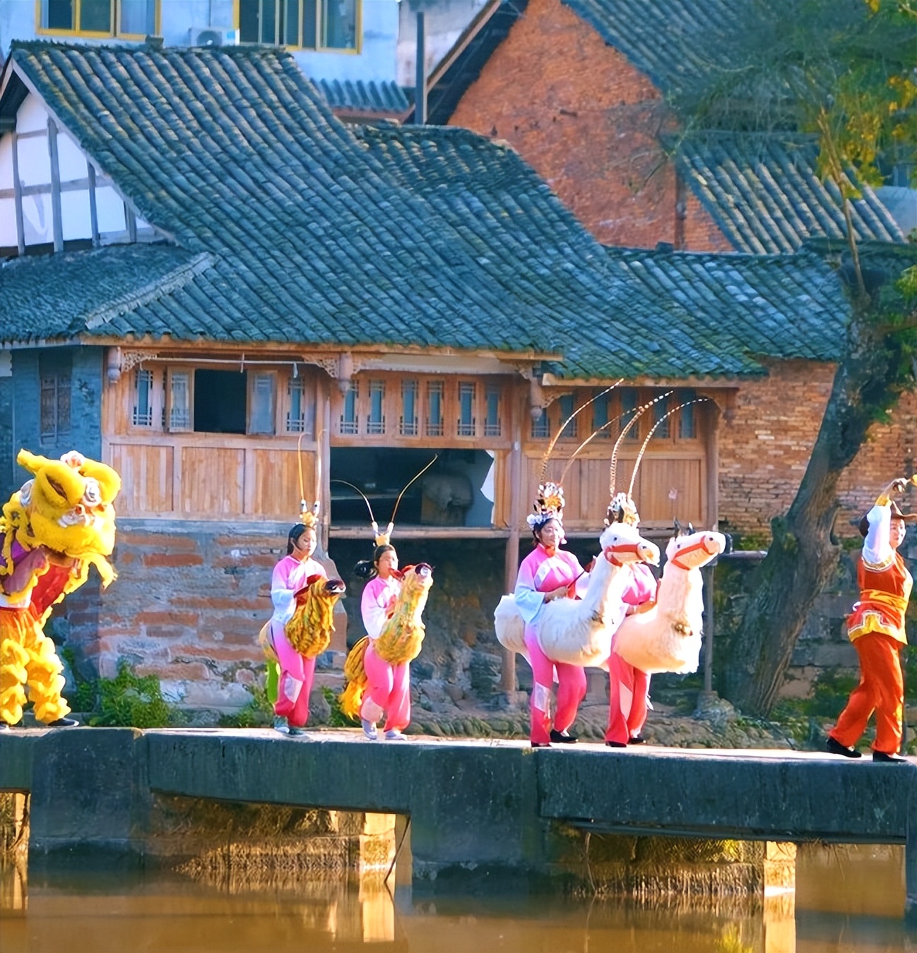 邛崃南宝山旅游攻略,邛崃旅游攻略坐车路线