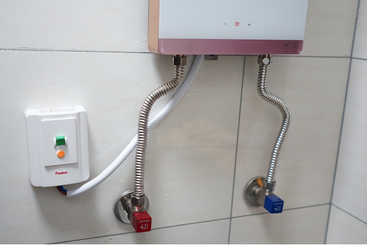 奥特朗x7-dk55b即热式电热水器,奥特朗otlan即热式电热水器