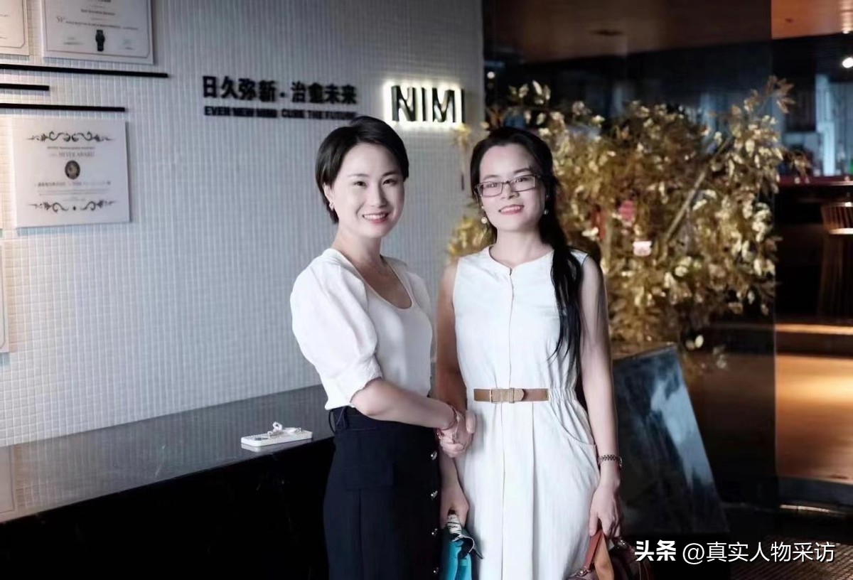 90后女孩放弃工作摆地摊月入9万,浙江女孩辞职摆地摊月入9万