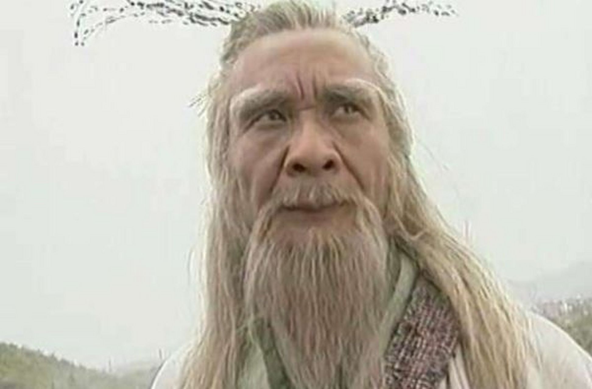 天机老人用的什么兵器,天机老人的兵器为啥是第一