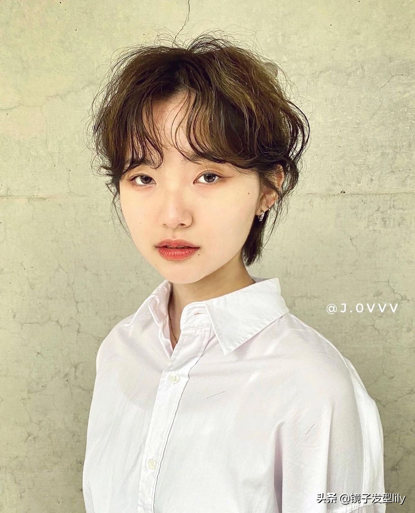 扎着放下都好看的烫发短发,可扎短发发型女2020流行烫发