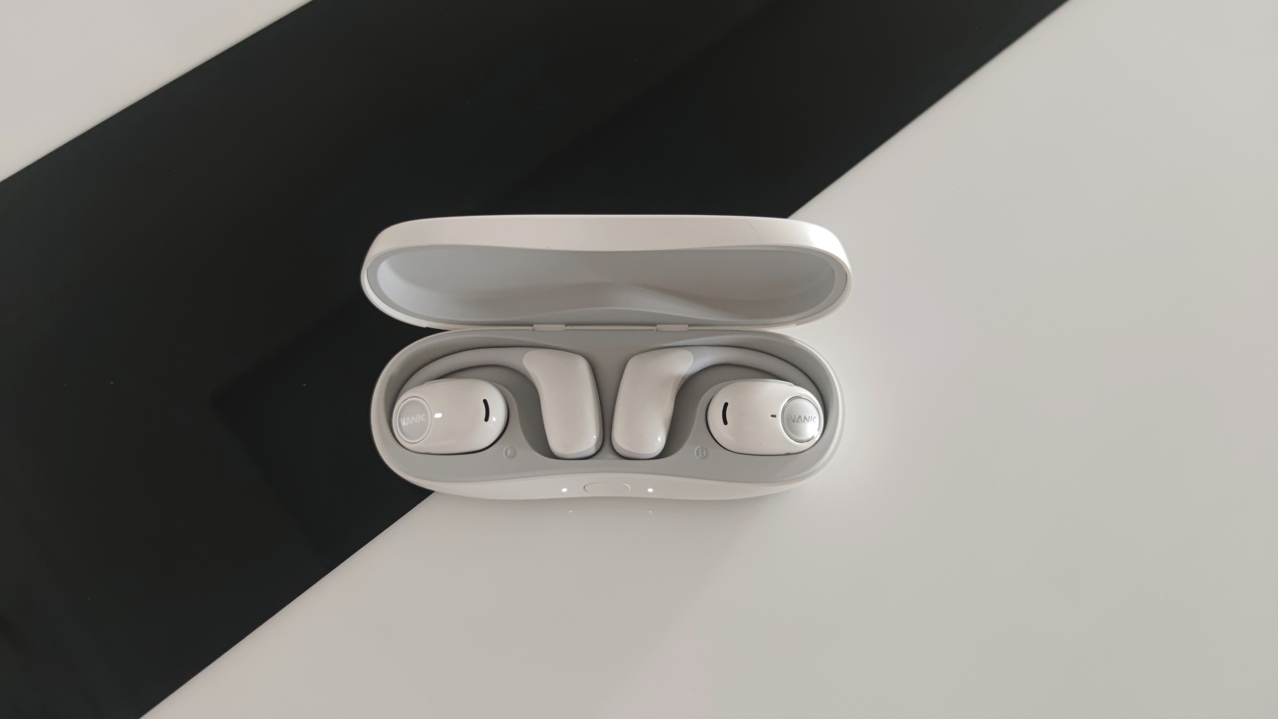 南卡oepro与声阔飞跃线,南卡OEPRO耳机为啥这么贵