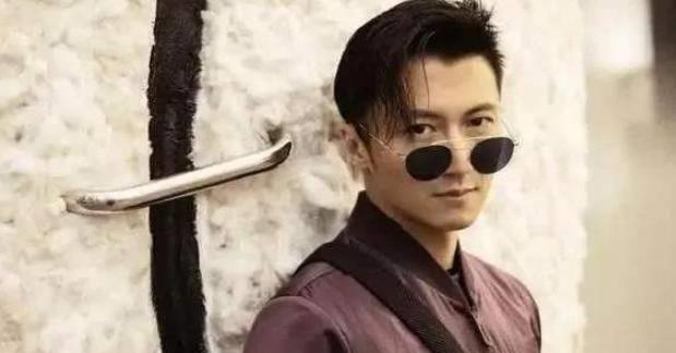 纠缠了11年的锋菲恋输给了金钱,纠缠11年的锋菲恋