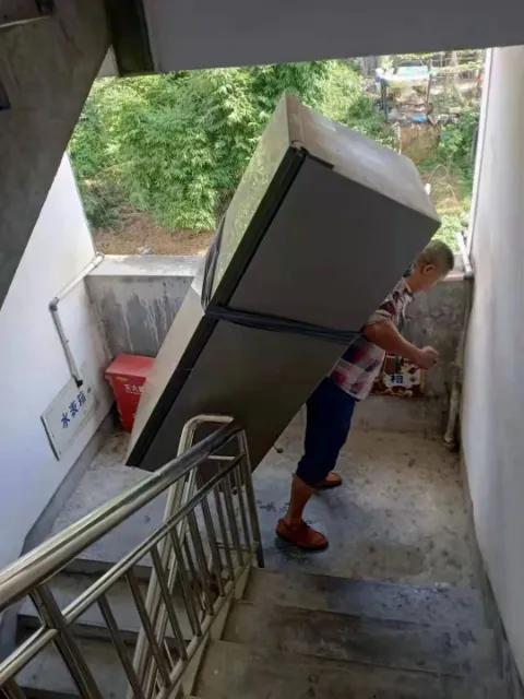 搬家公司搬家一次多少钱,搬家价格查询各个搬家公司价目表