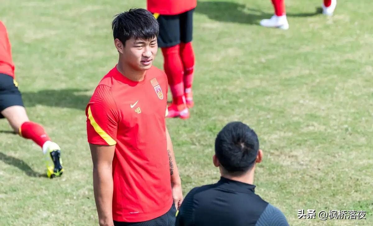 国足12强赛三粒进球,12强赛国足5轮获4分