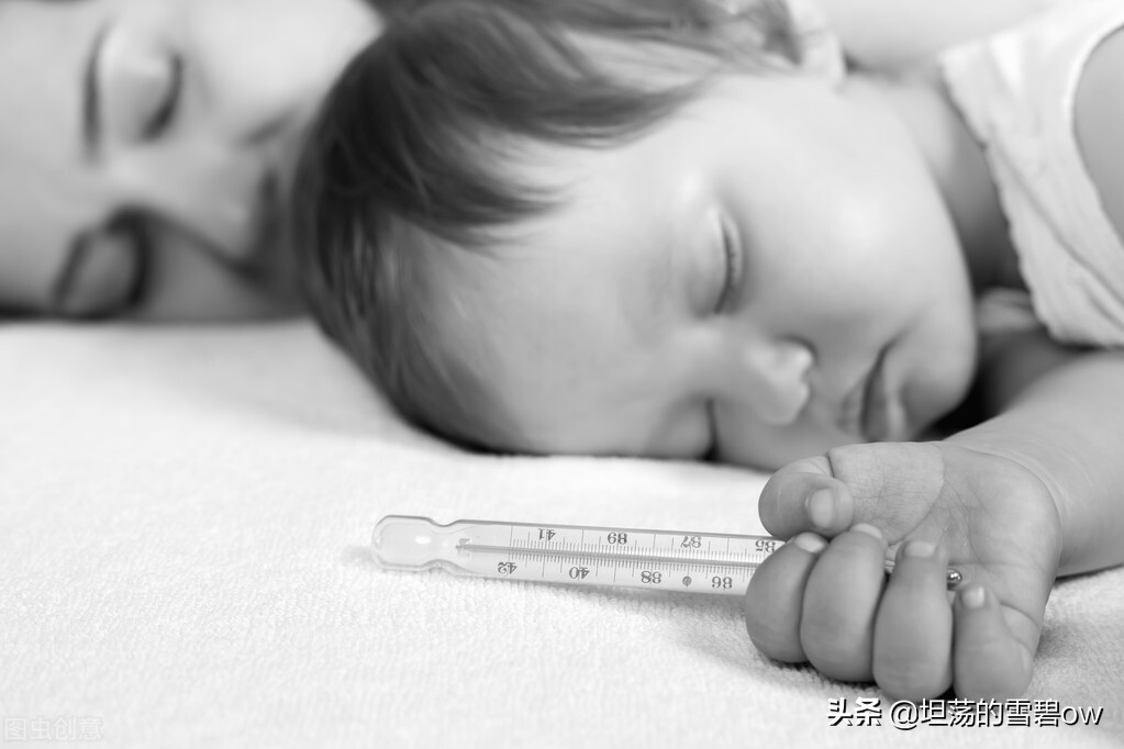 小孩高烧抽搐惊厥为什么查脑部,孩子发烧抽搐翻白眼诱发癫痫