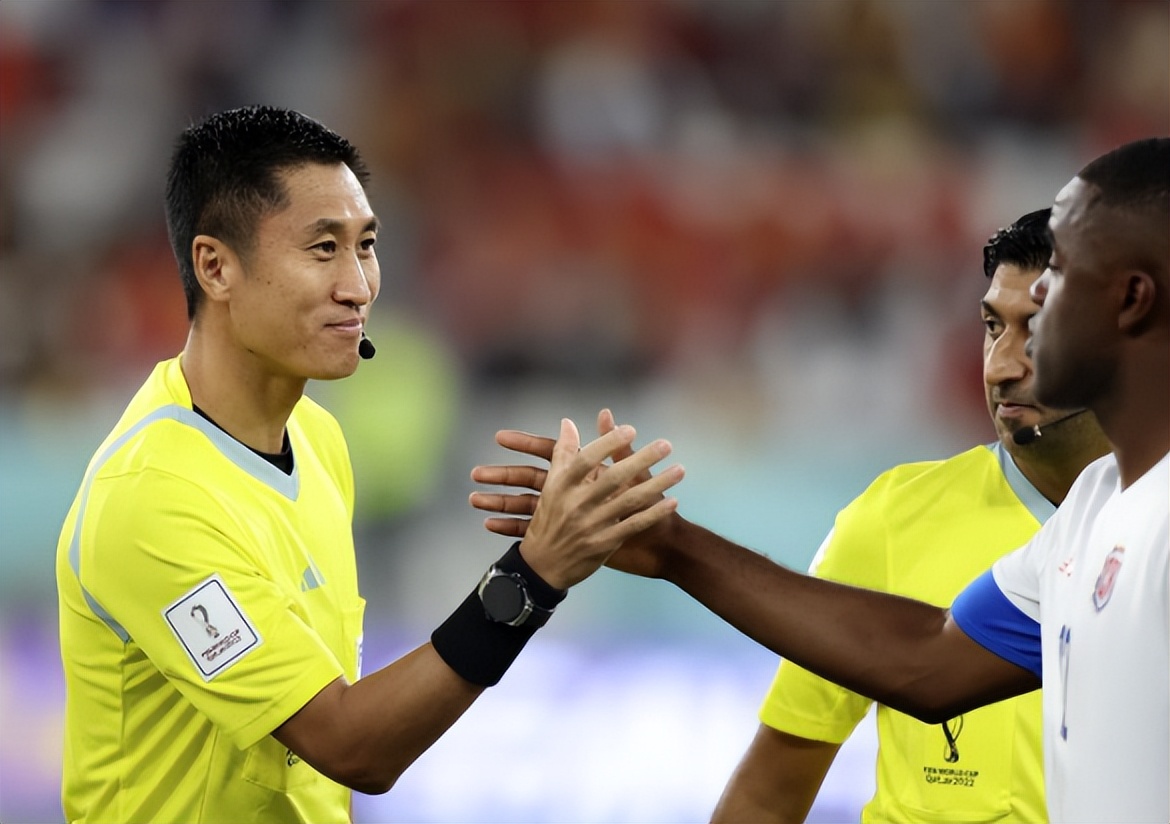 国足蛀虫李铁:罪行不止敛财上亿,戴罪立功曝光足坛背后*b大**oss