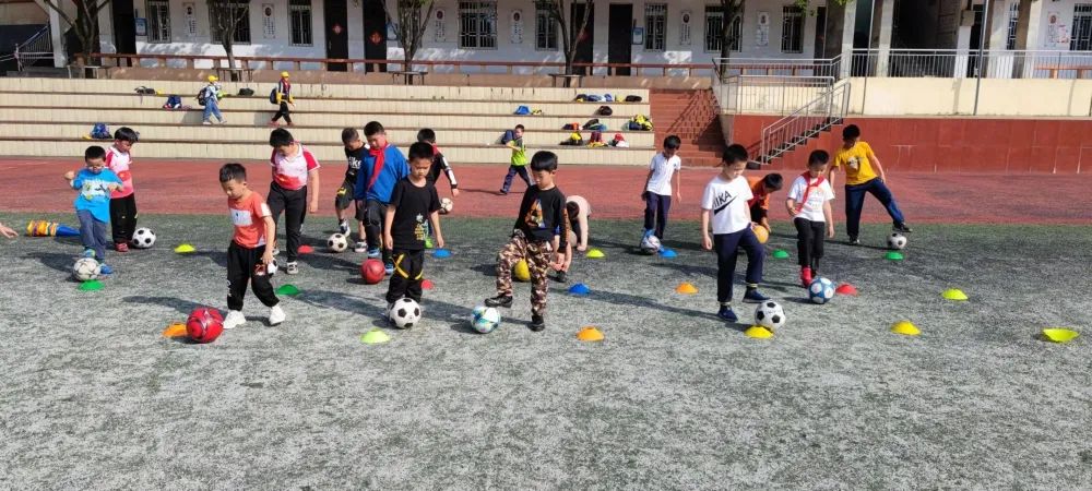 桂林市力创小学课后服务显特色，多彩课堂助“双减”