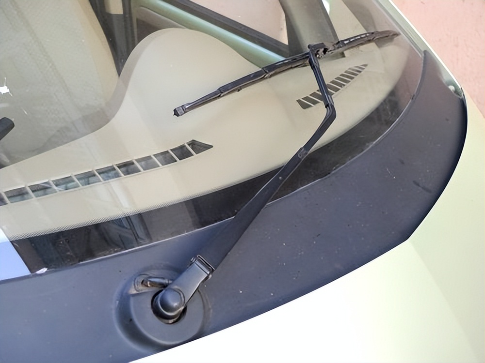 世界最贵的汽车价格多少钱一辆,世界上最便宜的汽车多少钱一辆