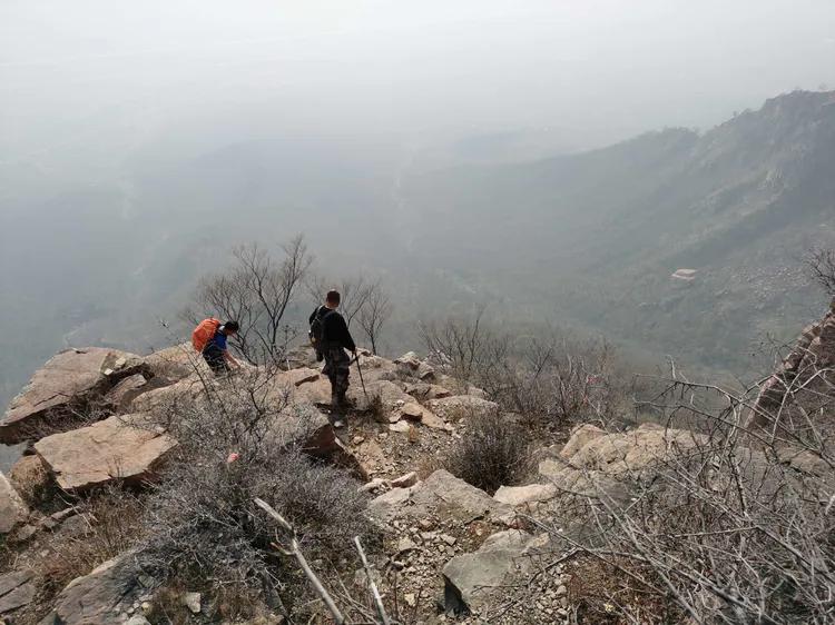 绝壁大梯白云寺,徒步白云寺