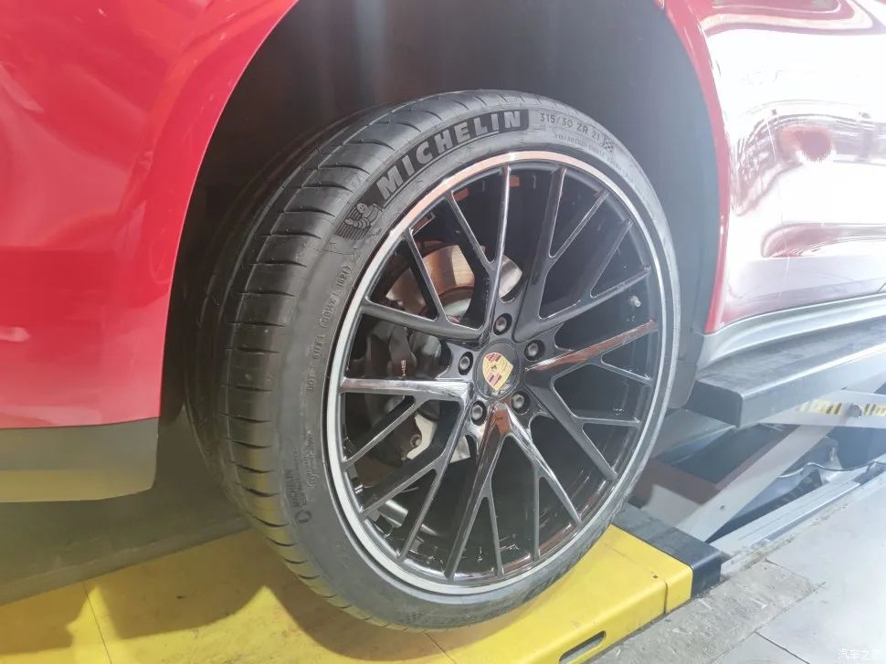 保时捷帕拉梅拉改轮毂尺寸,保时捷帕拉梅拉鸟巢轮毂