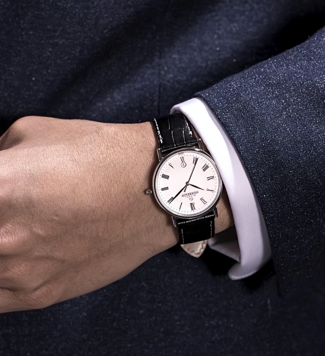 帝舵金色表盘配什么表带好看,帝舵选什么表盘颜色