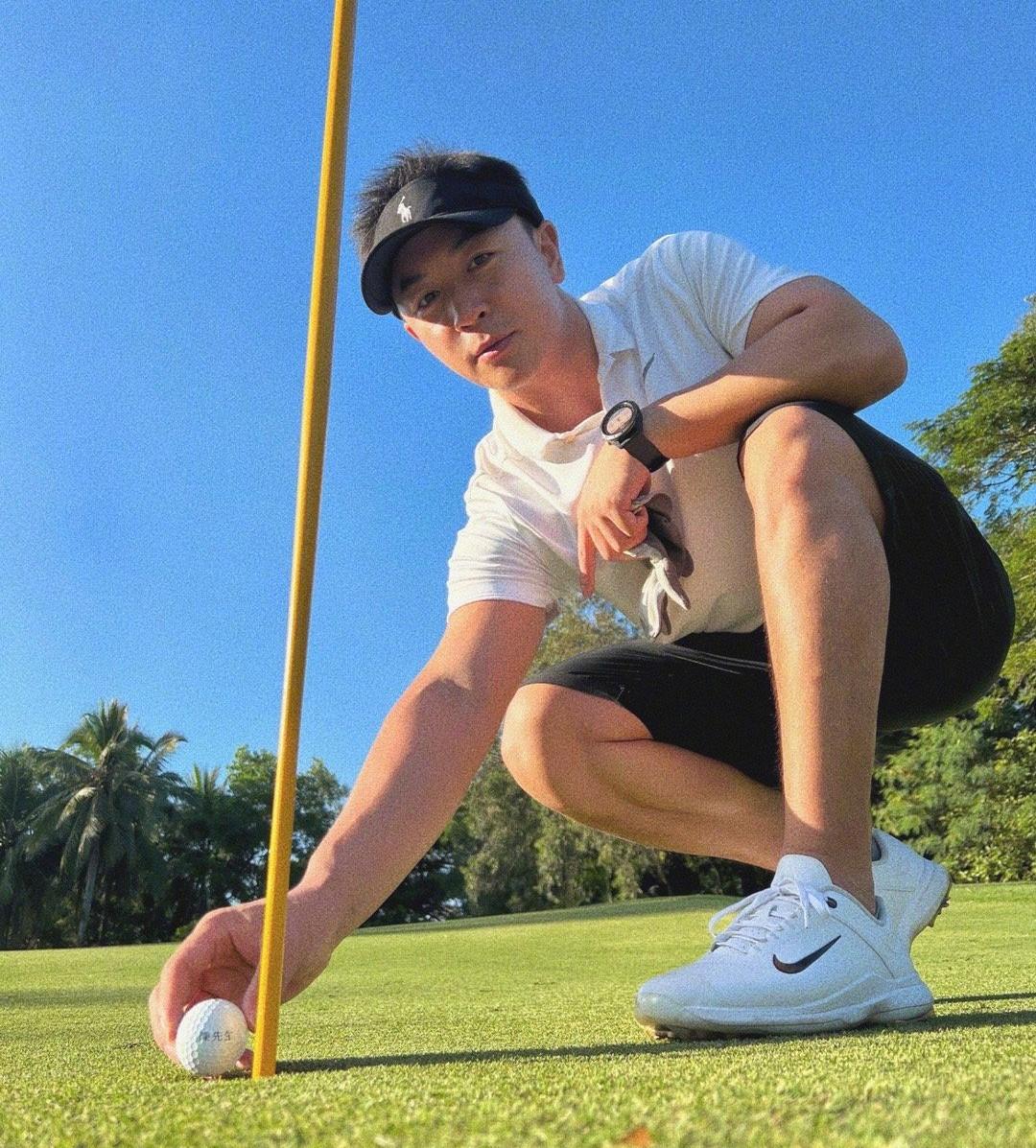 释小龙玩雪茄是什么级别,释小龙抽雪茄视频