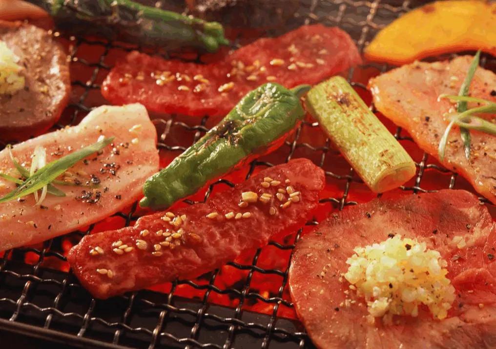 刚刚，我把月入2万元的烧烤店关掉了：表面风光，辛酸自己知道