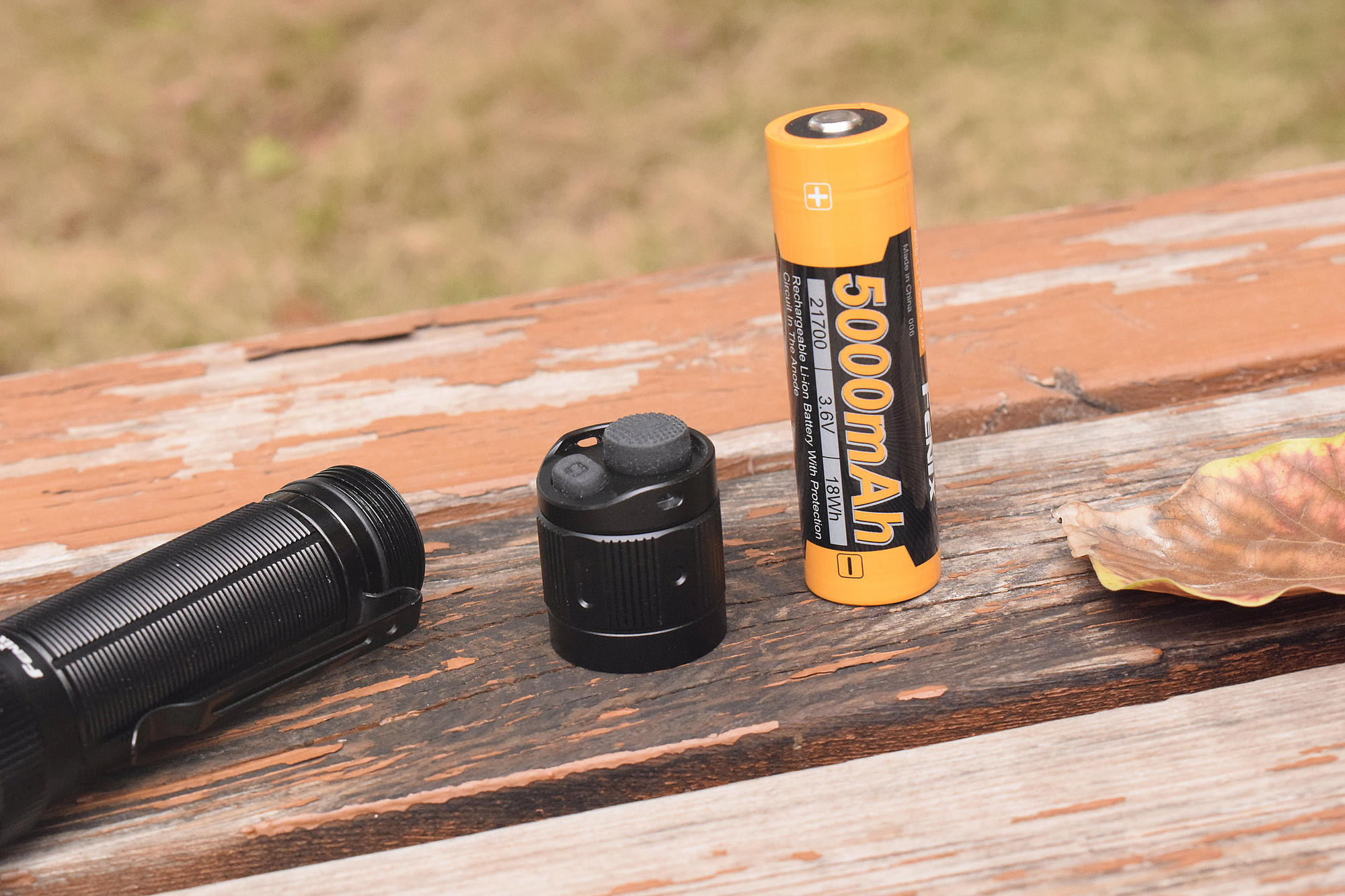 性能强悍再升级，Fenix菲尼克斯TK20RV2.0战术手电体验