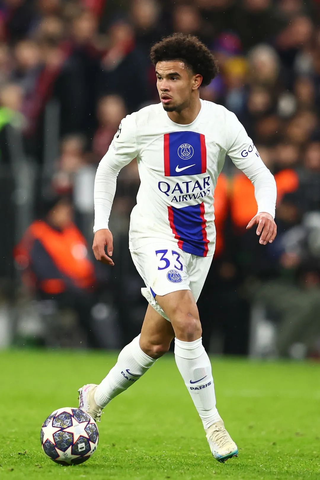 为足球梦而奋斗,为ac米兰踢球是我的梦想