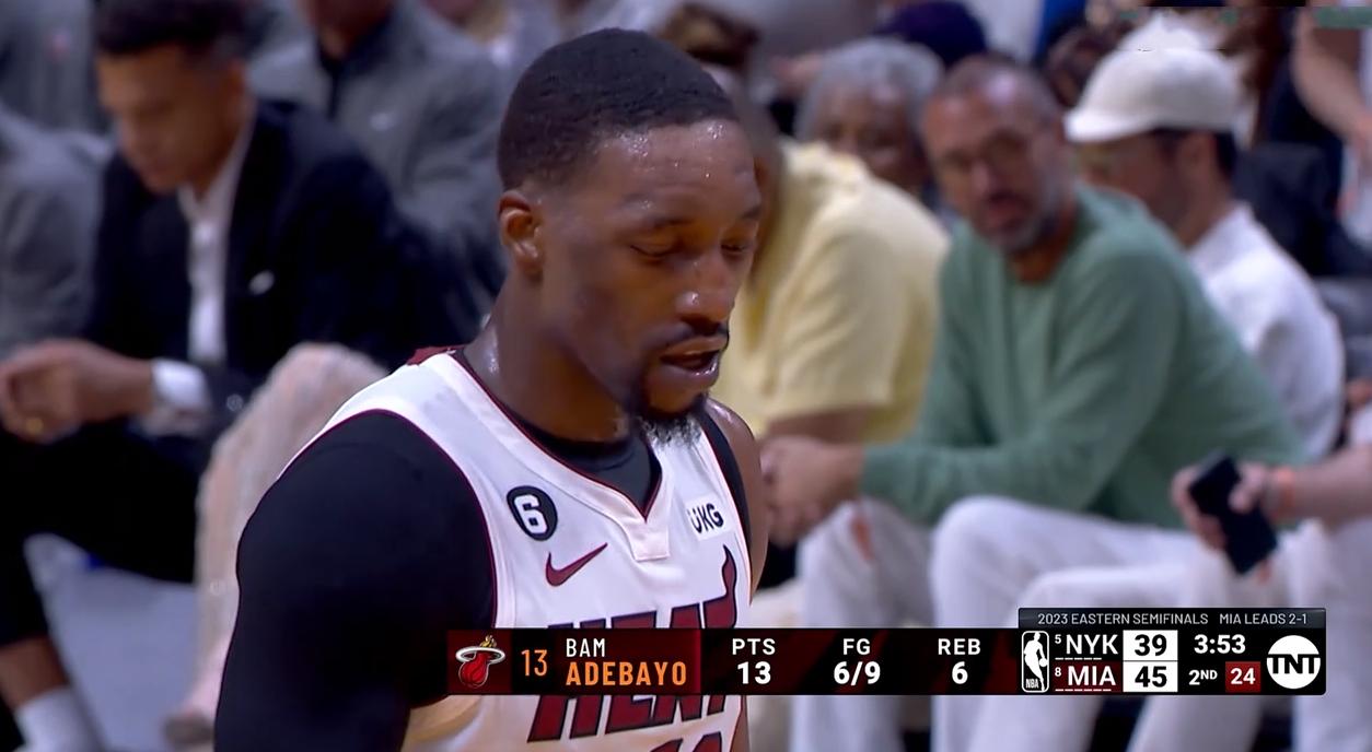 鏀荤牬榄旈涓诲満瑙嗛,鐑伀涓诲満瀵归樀鐑伀