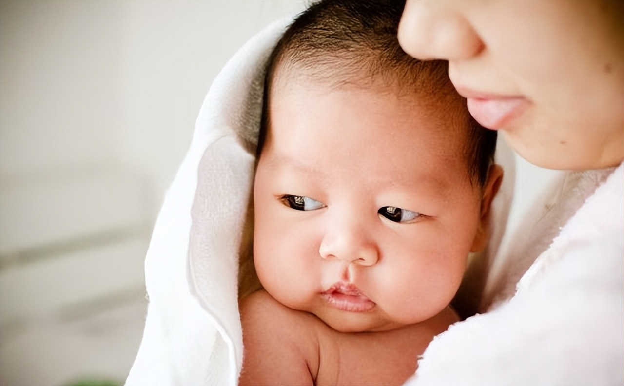 十个月奶量减少如何成功追奶,满月后如何追奶最快最有效