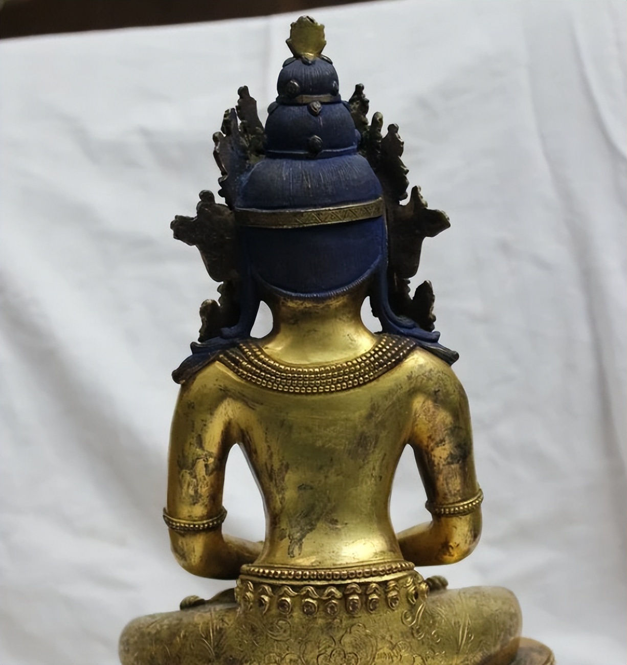 小伙农村收古董700元买个黄金佛,90后小伙专业回收黄金