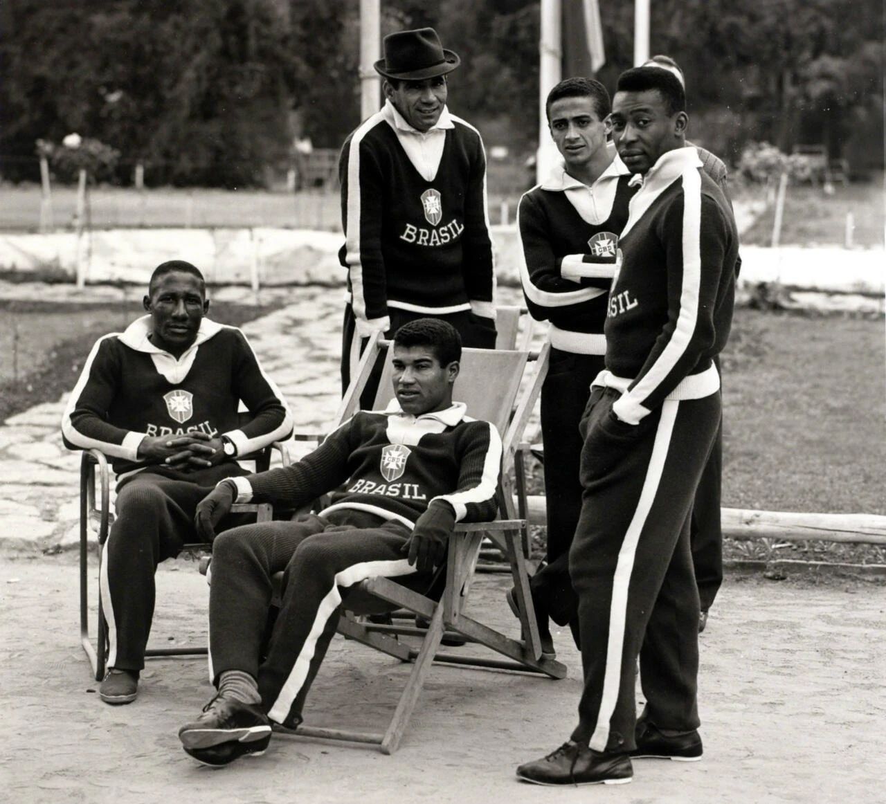 球王贝利成名后的故事,球王贝利因病逝世时间