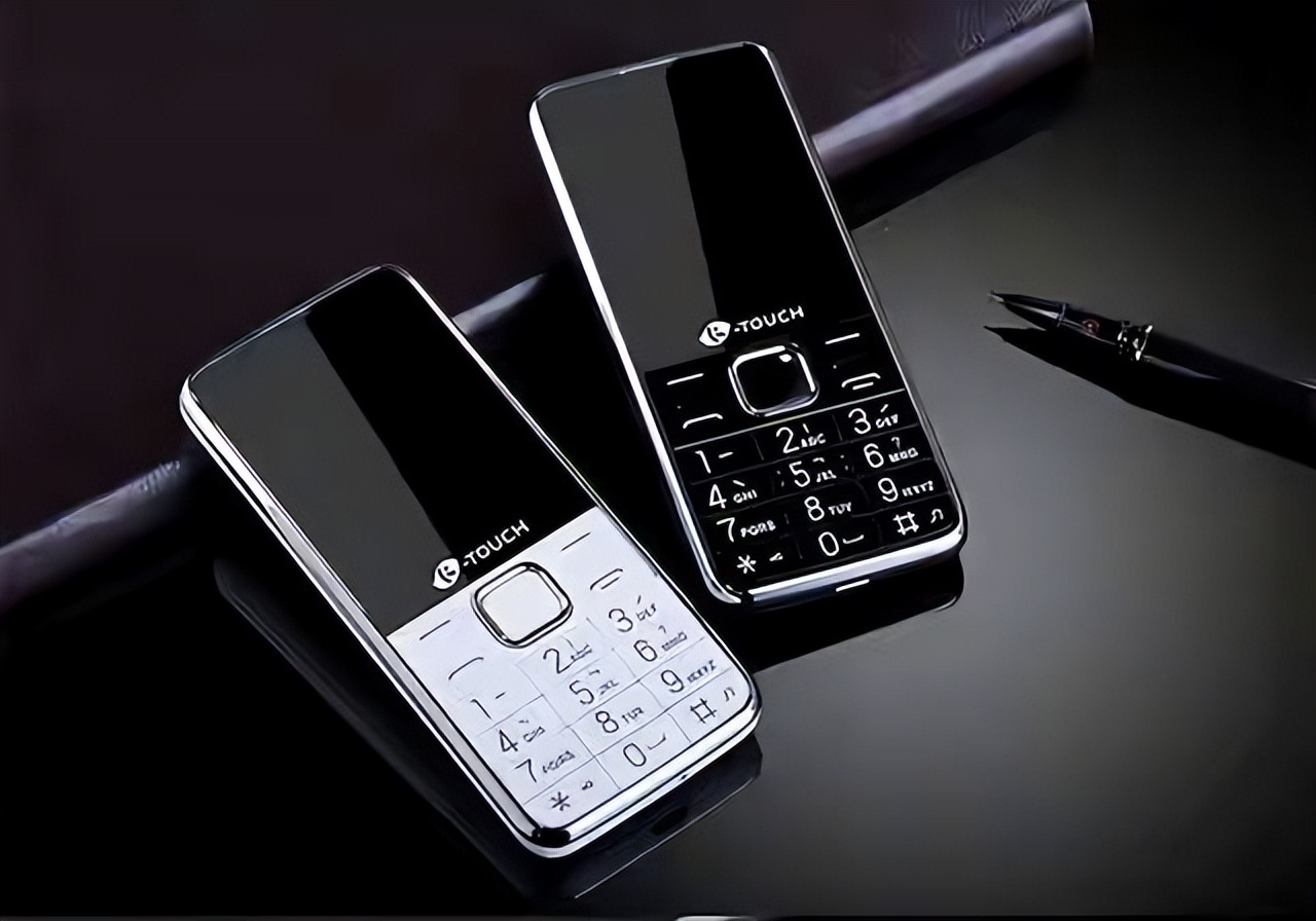 消失12年，如今满血归来！靠手机狂赚42亿的荣秀丽，这些年去哪了