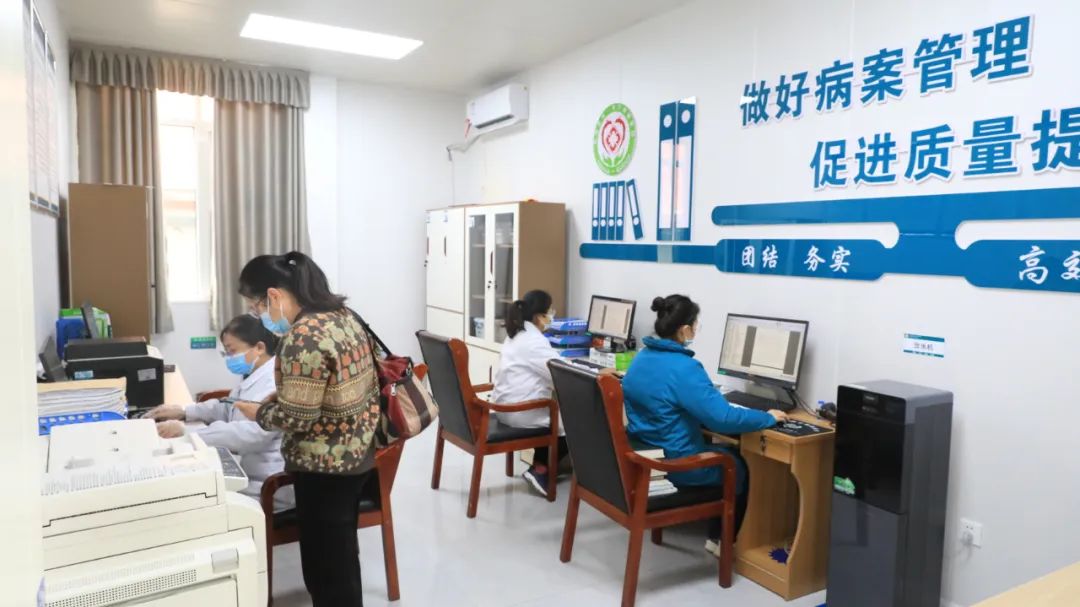 濮阳县人民医院：角落盛开英雄花