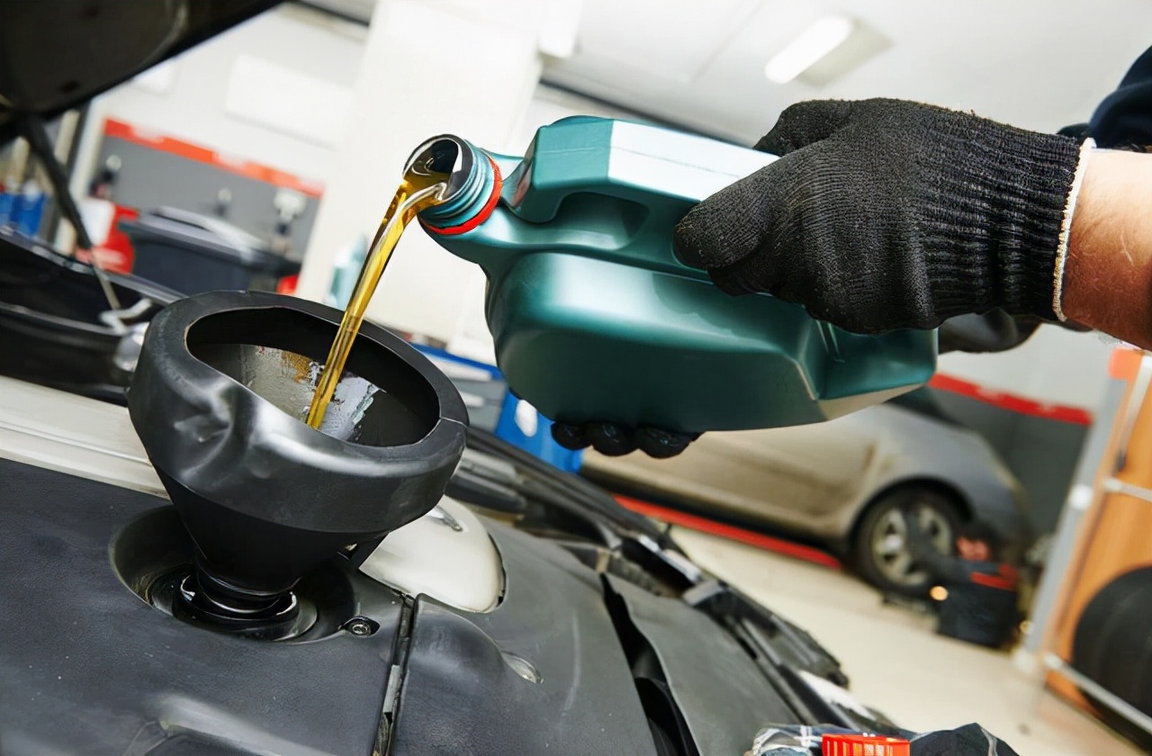 0w-40机油代表什么意思,0w40的机油代表什么意思