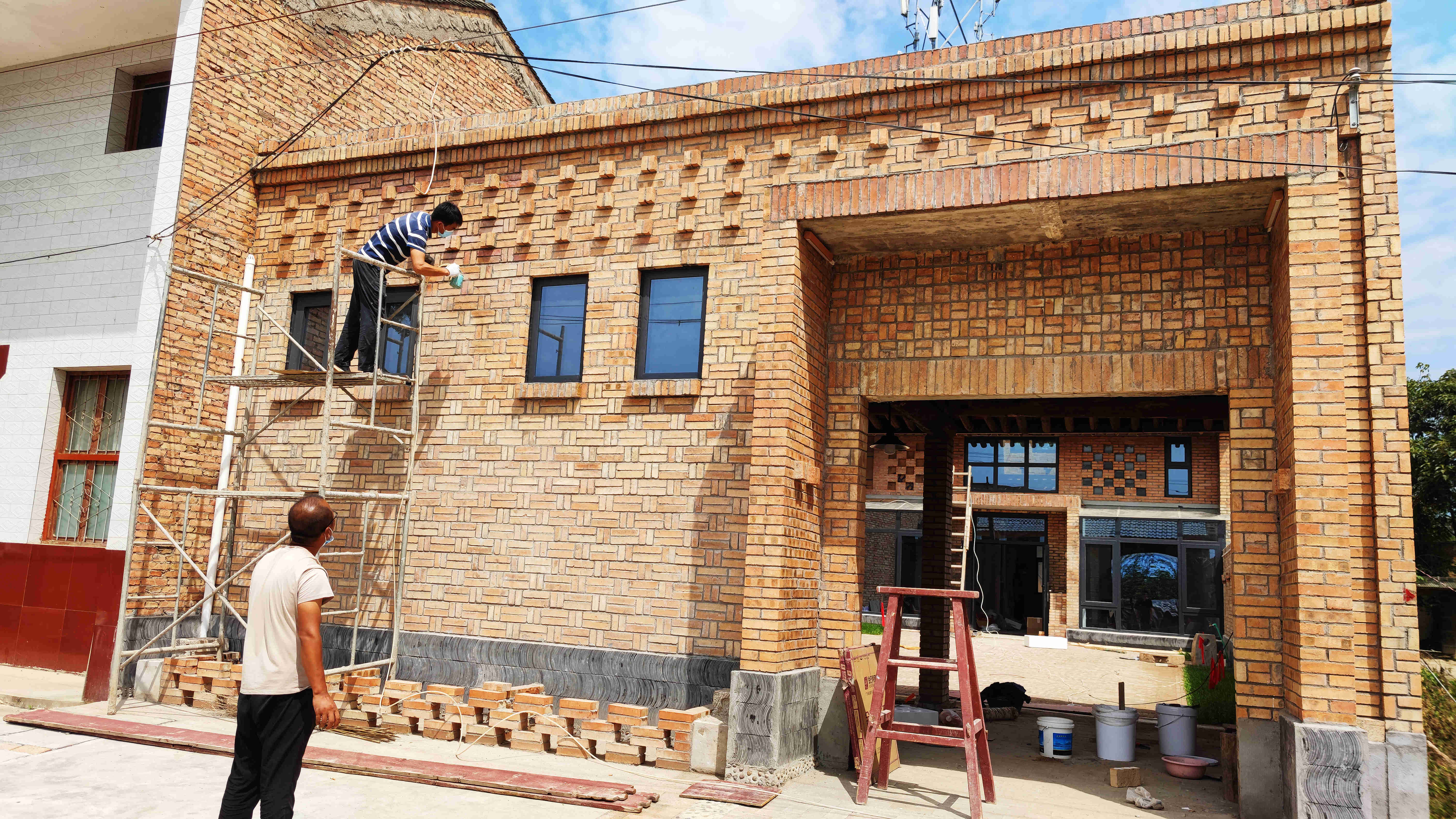 陕西一高校老师,西安一高校老师带学生创业