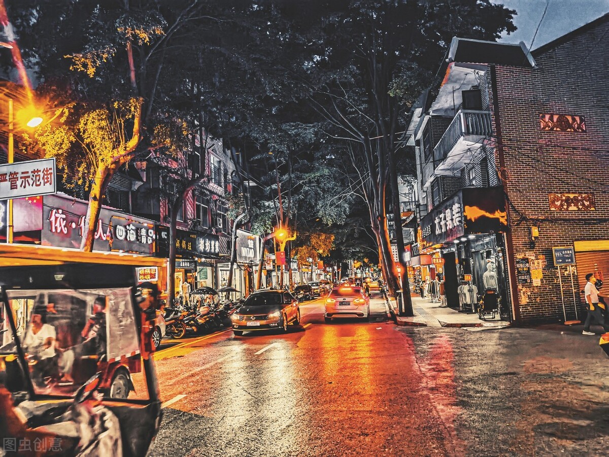 商店吸引顾客的花招,商场位置偏僻衣服怎么吸引顾客