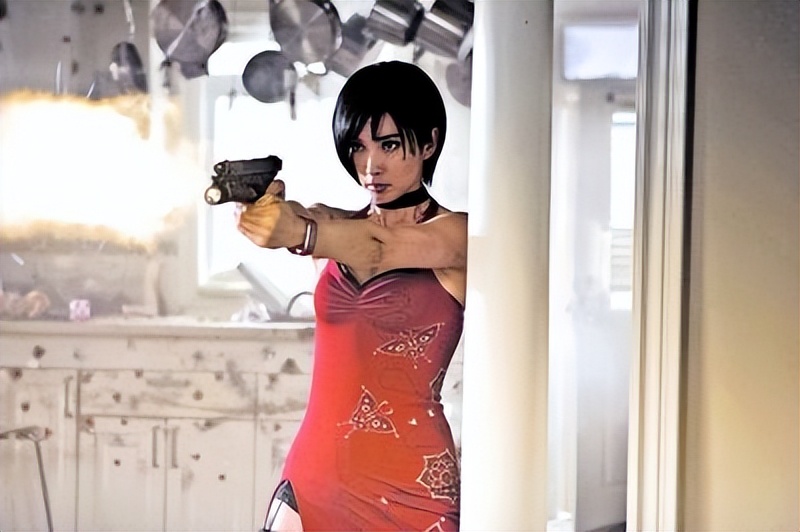 生化危机艾达王进化史,生化危机里的艾达王变装