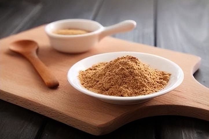 被吹上天的保健品和药品的区别,被吹上天的保健品实则伤钱