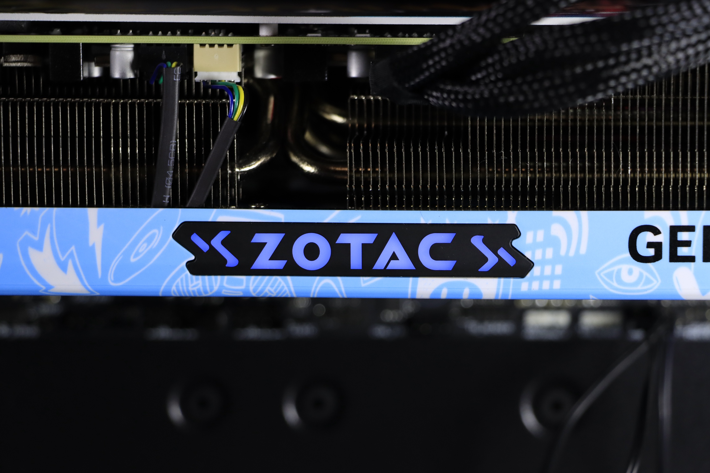 b760-ggaming小吹雪主机搭配,b760-g吹雪13600kf测评