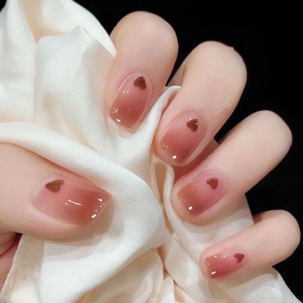 美甲图片好看又简单显白,美甲图片纯色显白简单又好看