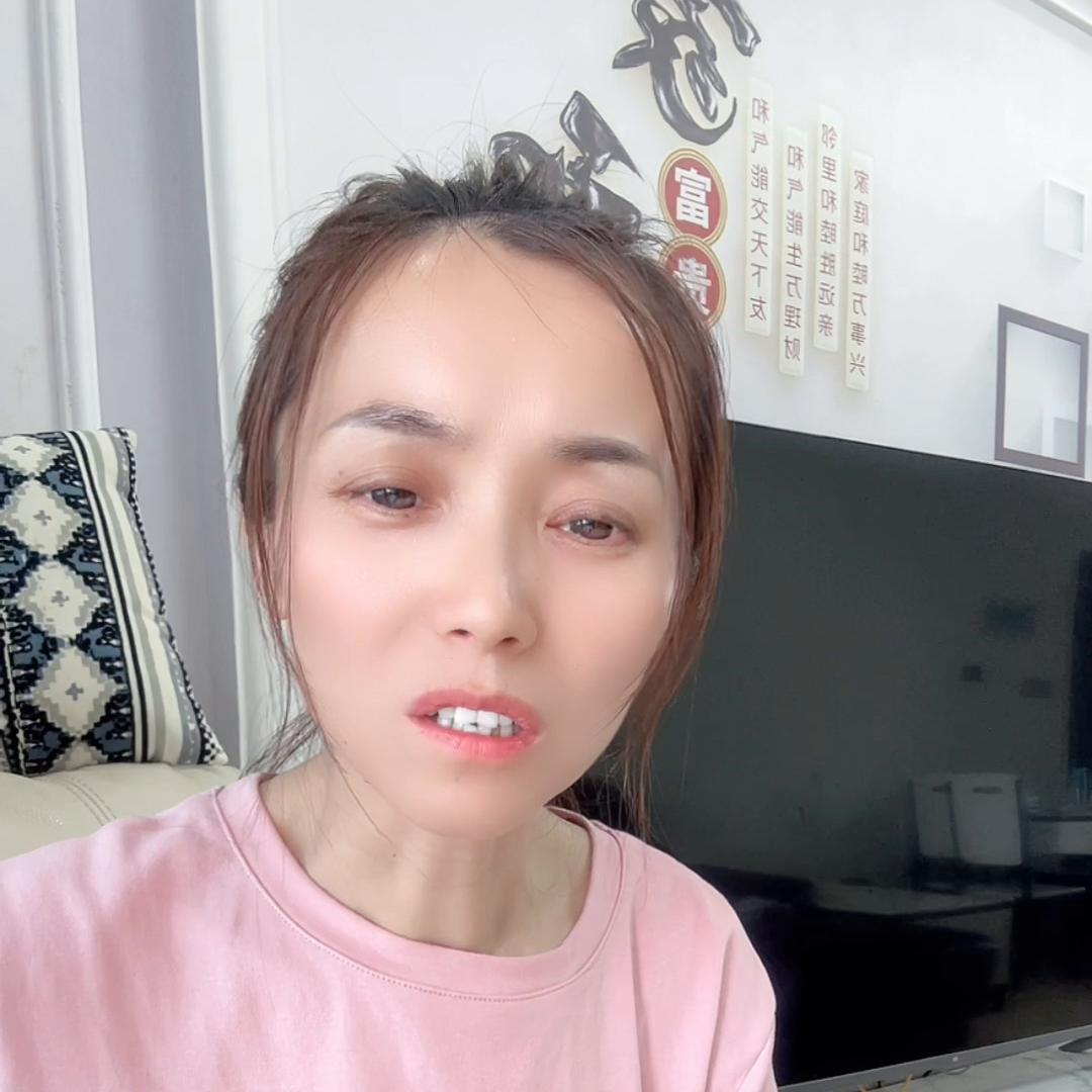 我老公老嫌弃我没别的女人有本事,我老公嫌我没文化