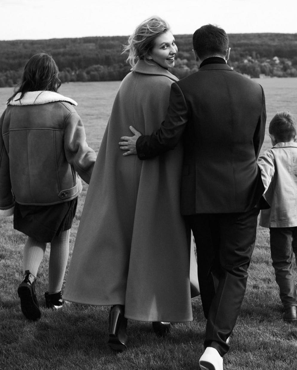 乌克兰总统泽连斯基前后对比,乌克兰总统泽连斯基是个怎样的人