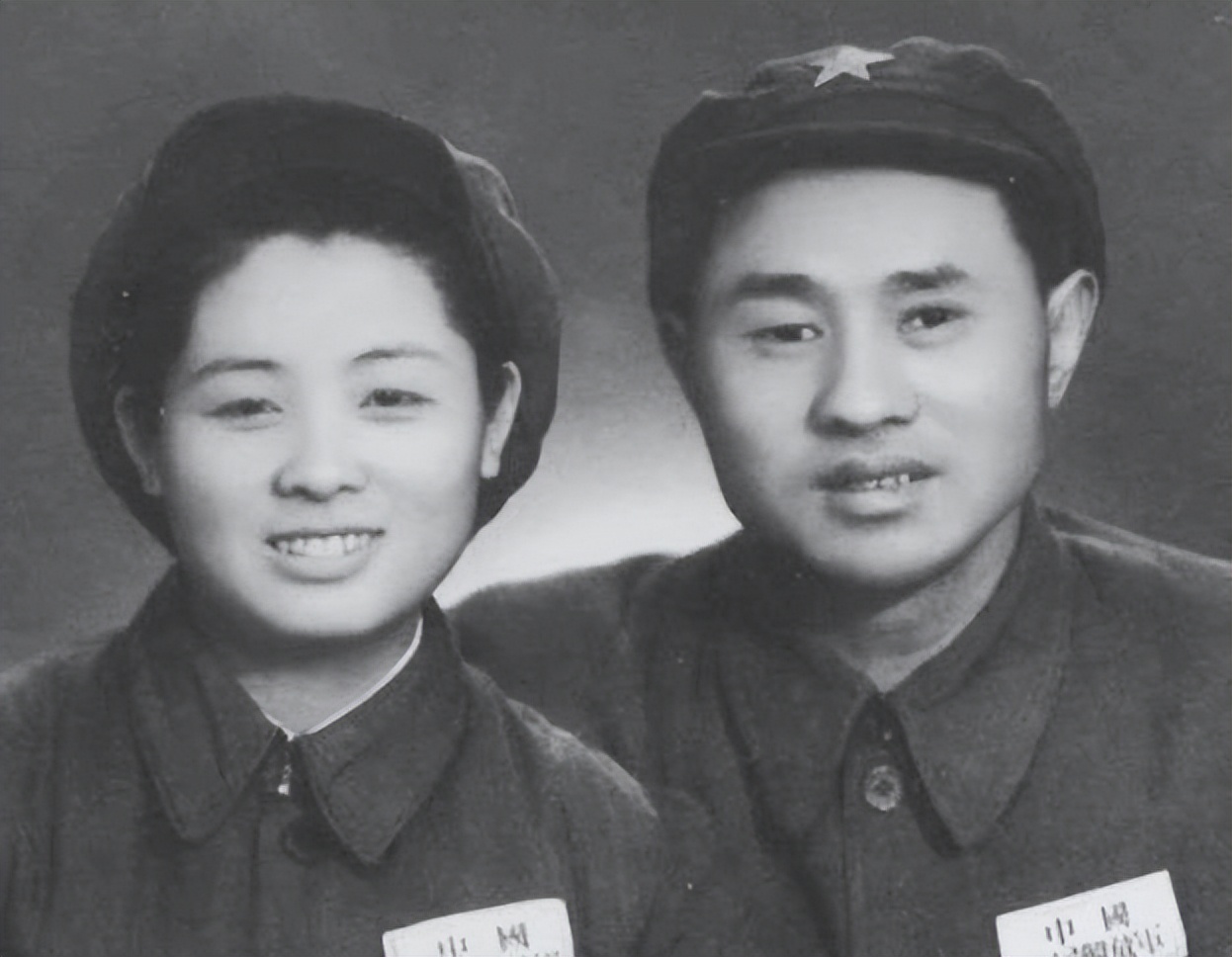 胡奇才突遭敌机轰炸,不怒反喜:我军赢定了