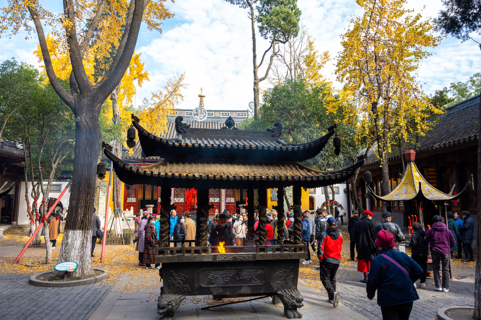 寒山寺千年古刹,苏州千年古刹灵岩寺