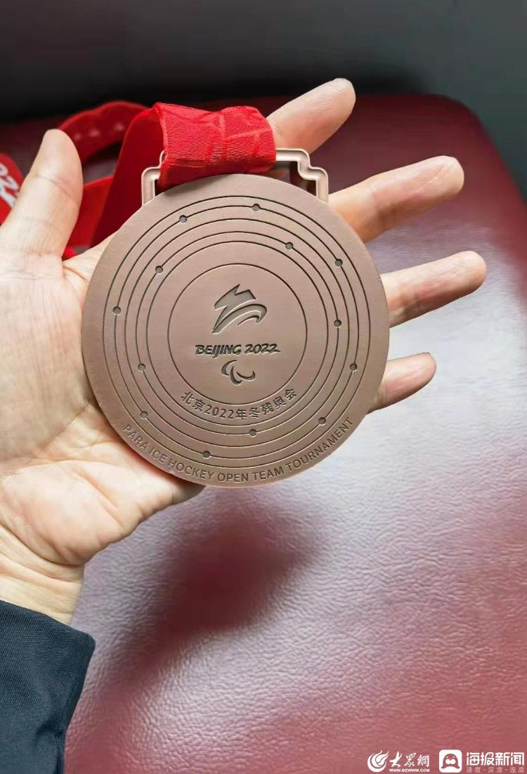 中国残奥冰球队首秀,中国残奥冰球队整装出发