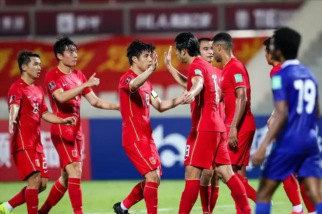 冯巩和巩汉林,冯巩评国足完整版