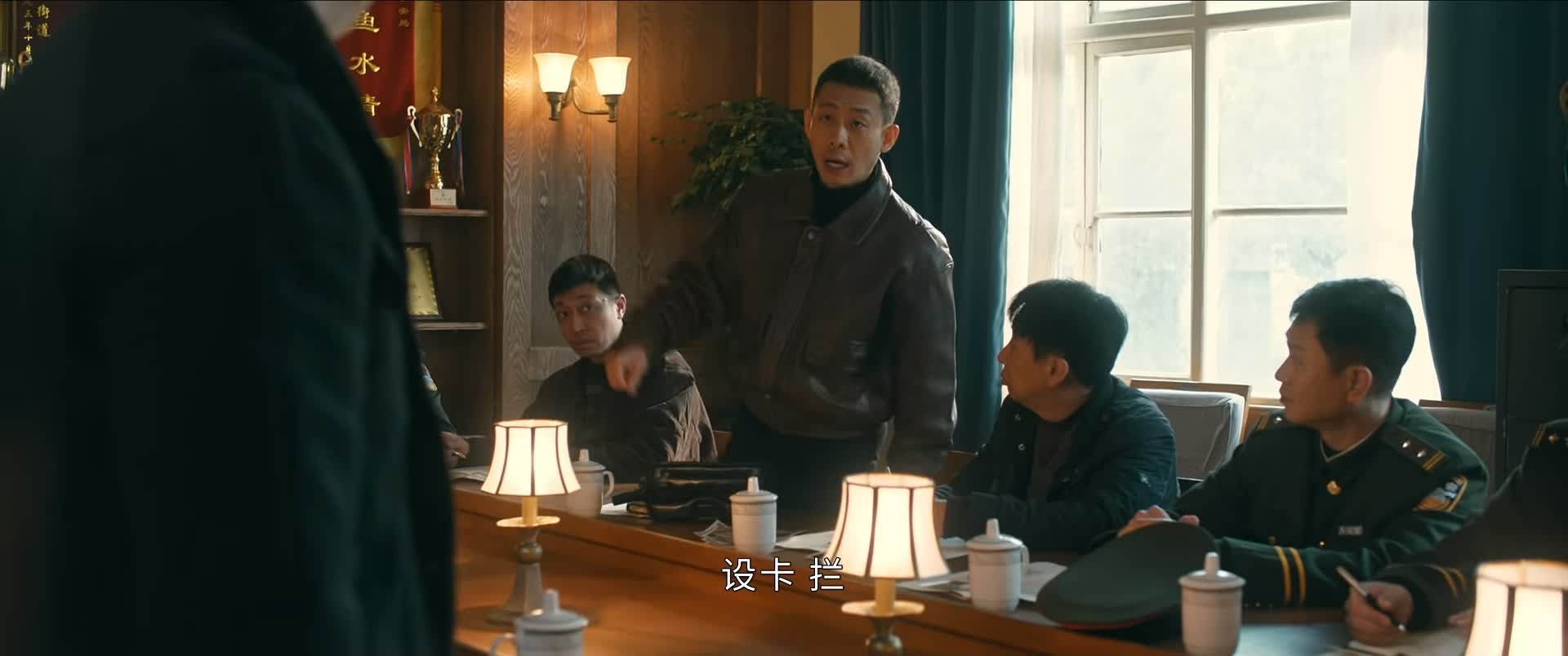 《他是谁》被人民网点名！既有夸又有批评，言辞直戳剧方肺管子