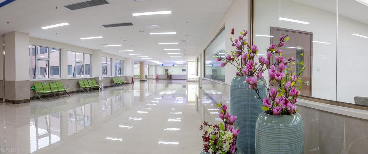 医院行政和学校行政哪个好,学校校医属于什么岗位