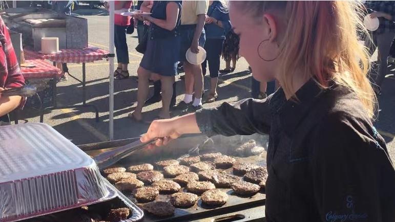 真实丨大温高中女生打工亲历记为什么青少年要打工，怎么打工？