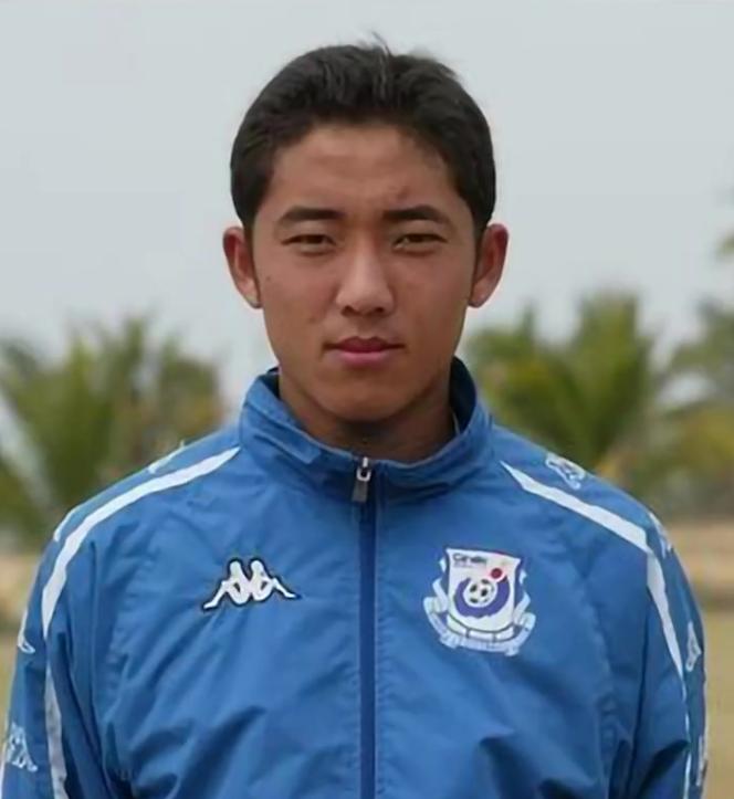 十位感染新冠的名人有没有死,12月因新冠去世的名人